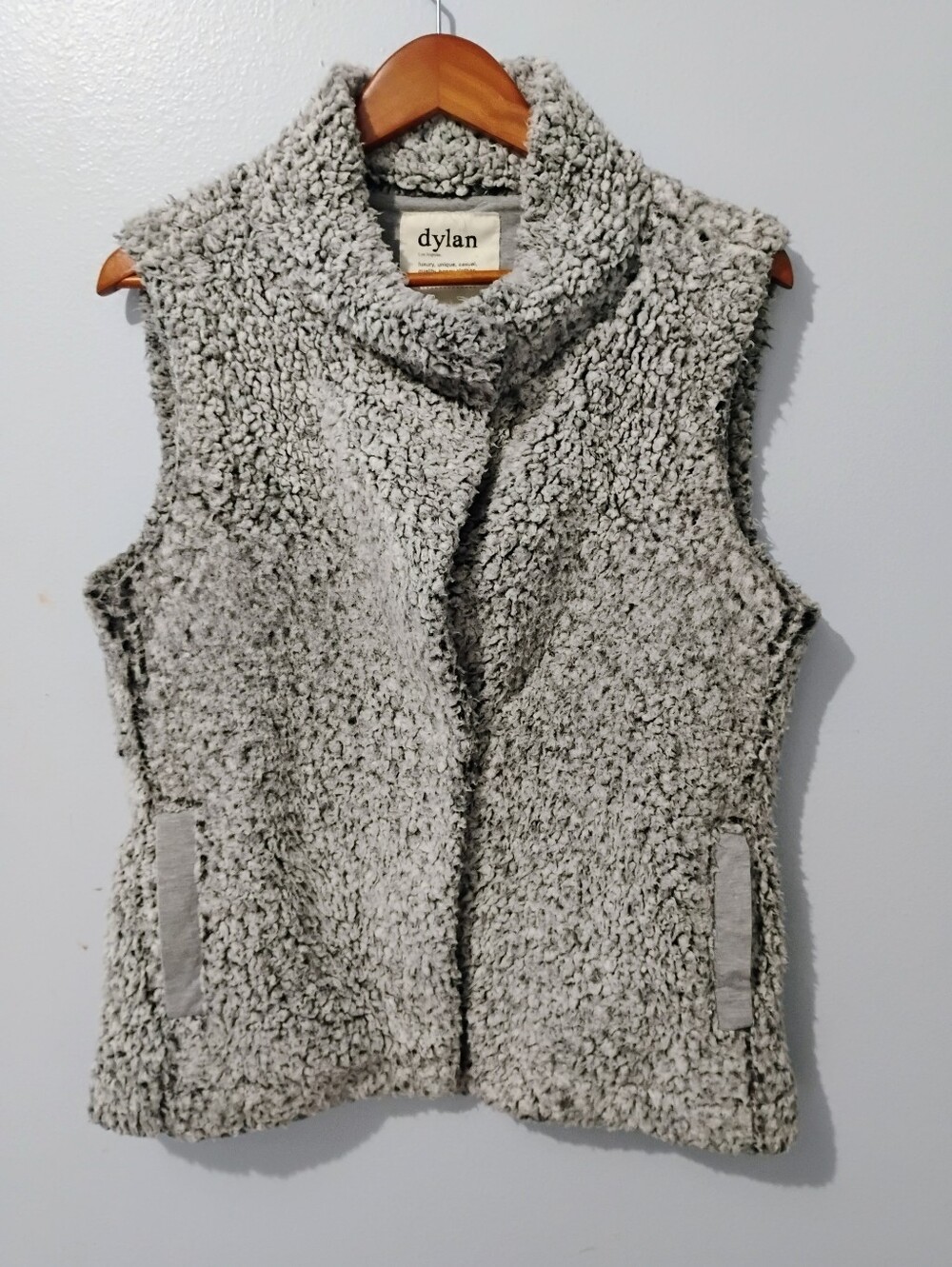 dylan Women's Light Gray Teddy Sherpa Vest